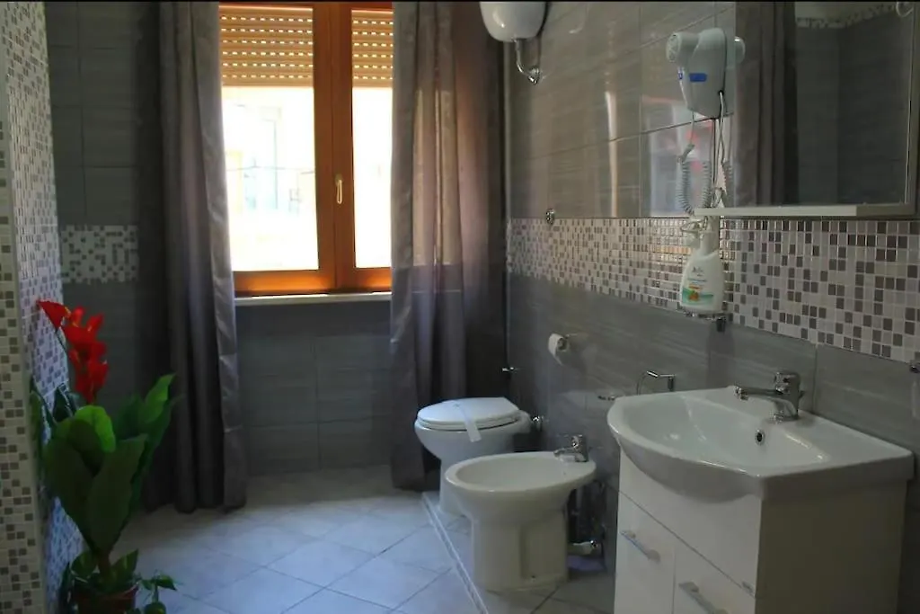Central Station Private Apartment Neapol 0*,  Itálie